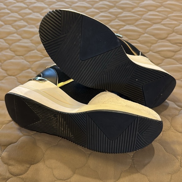 MK Georgie Trainer - Picture 2 of 5